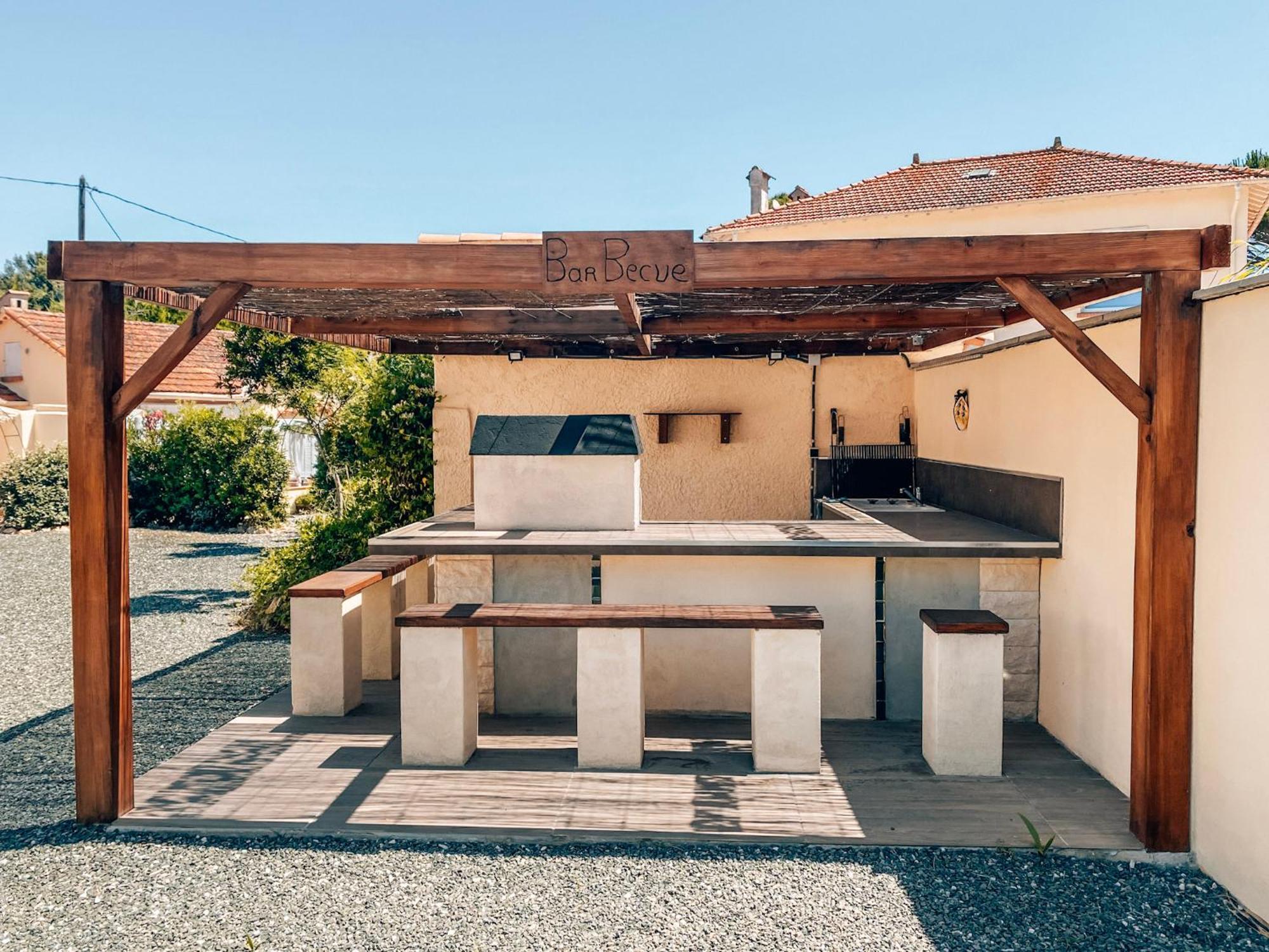 Reve D'Azur En Bord De Mer A La Nartelle Avec Piscine Dans La Residence, Terrasse, Bbq, 2 Chambres 2 Sdb Logement De 35M2 Draps Inclus Sainte-Maxime Dış mekan fotoğraf